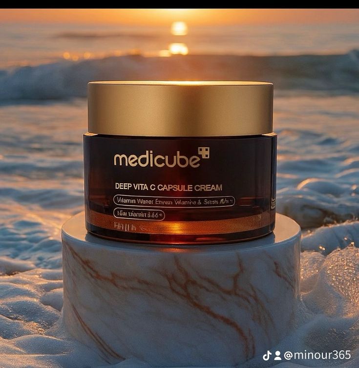 Medicube Deep Vita C Capsule Cream – Brightening & Radiance Booster